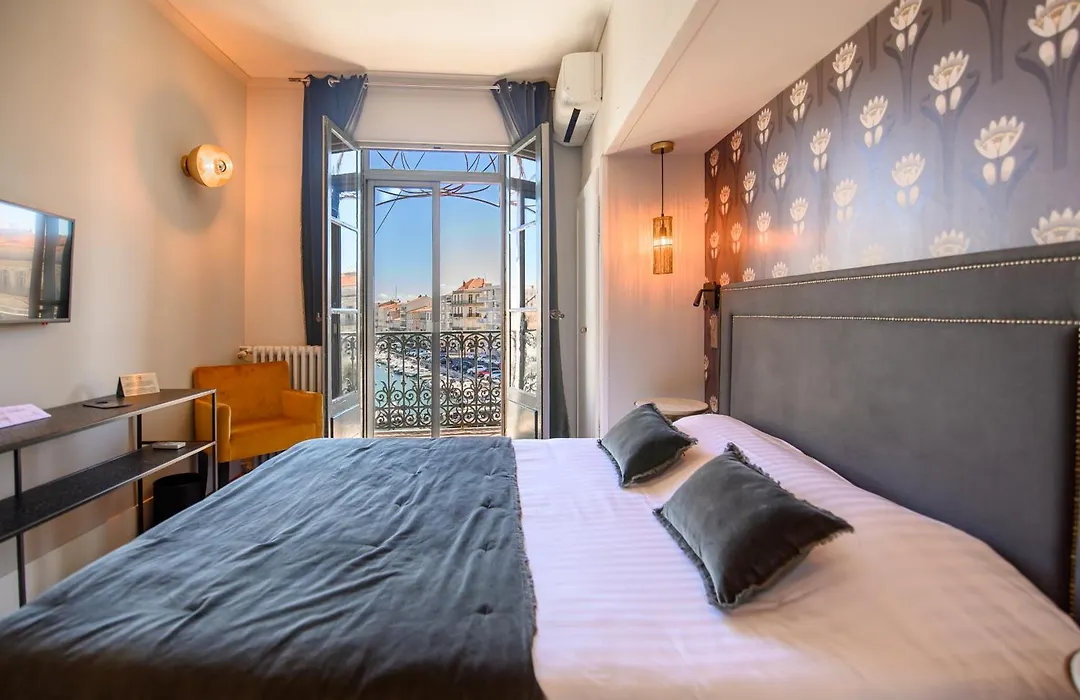 Le Grand Hotel-1